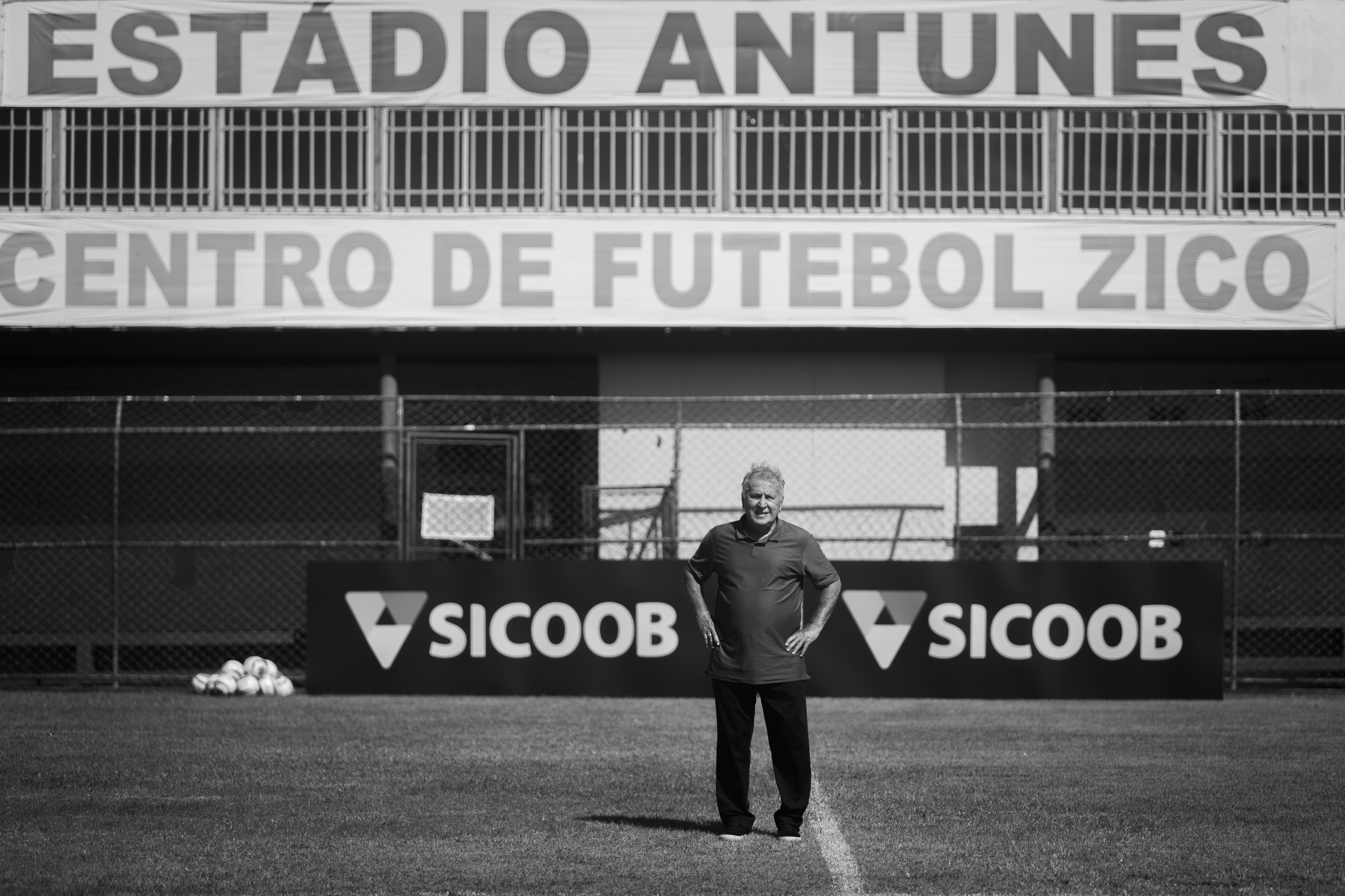 Galeria de fotos: Zico CFZ-124